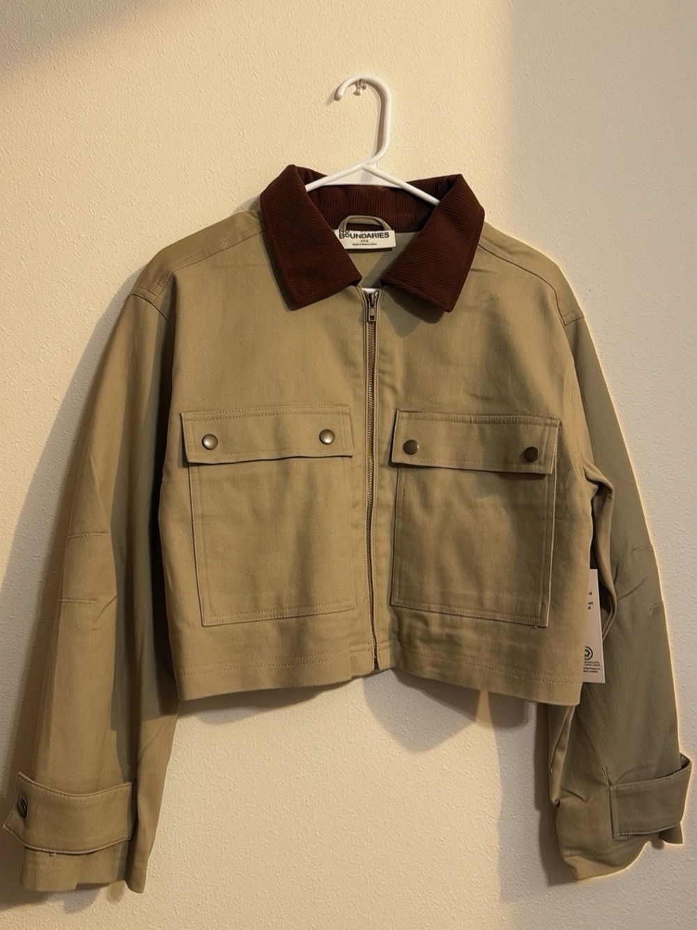 No Boundaries Cropped Canvas Jacket Corduroy Collar. - Picture 4 of 5